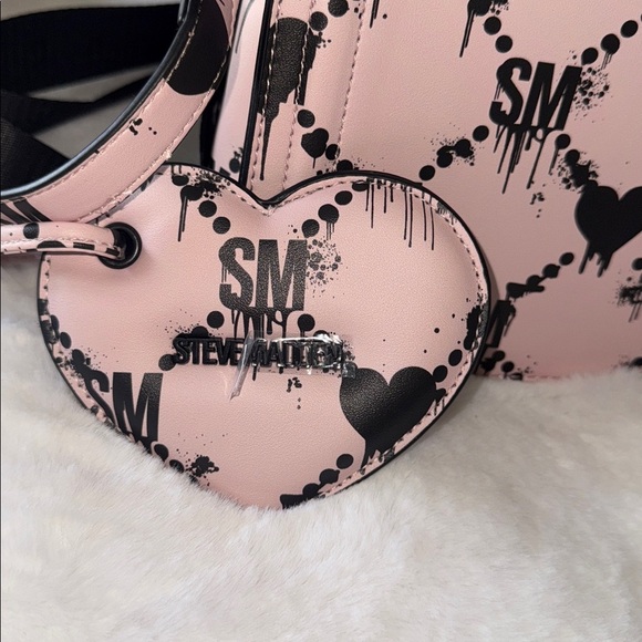 STEVE MADDEN EVELYN BLEEDING HEARTS  CROSSBODY BAG W COIN PURSE HALLOWEEN PINK - Picture 2 of 14